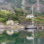 Svingen - Panoramic Fjord Views In *