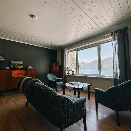Svingen - Panoramic Fjord Views In Flåm