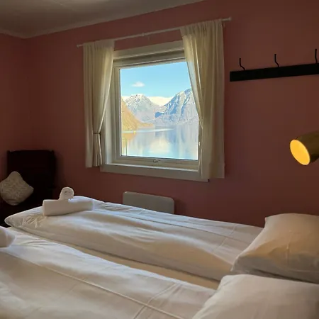 Svingen - Panoramic Fjord Views In *