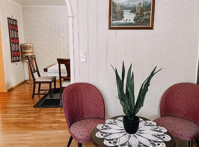 Гостевой дом Svingen - Panoramic Fjord Views In *